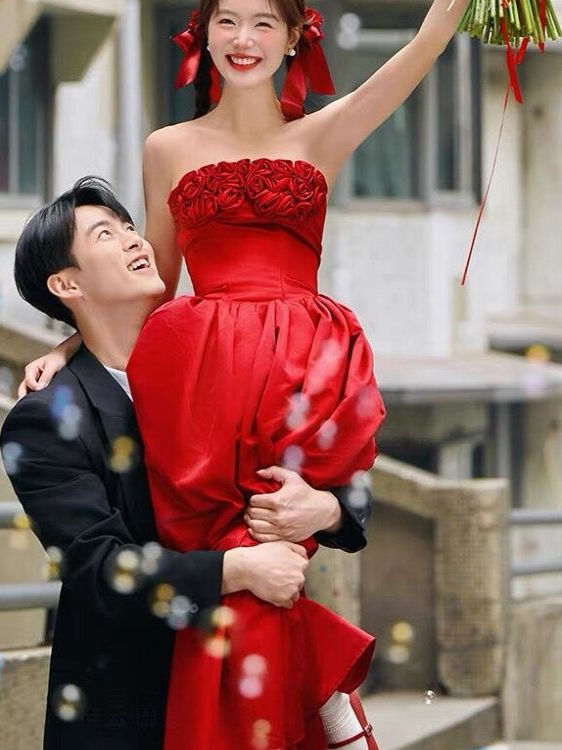 2025 Novo Vestido Vermelho de  - Photography Wedding avaliação e preço